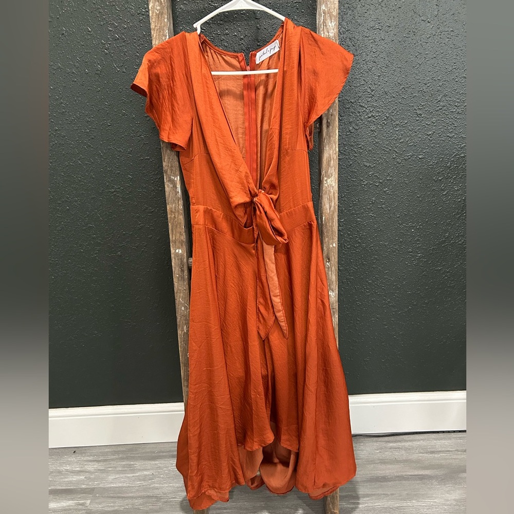 Woman’s silk mid dress